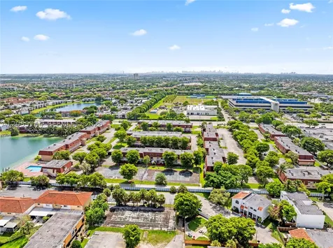 260 NW 107th Avenue Miami FL 33172