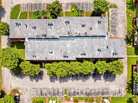 260 NW 107th Avenue Miami FL 33172