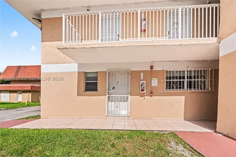 260 NW 107th Avenue Miami FL 33172