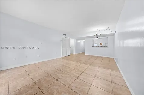 260 NW 107th Avenue Miami FL 33172