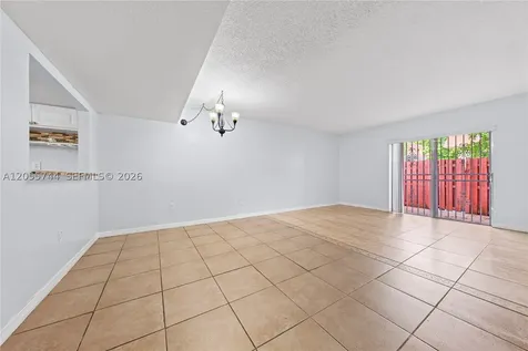260 NW 107th Avenue Miami FL 33172