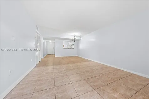 260 NW 107th Avenue Miami FL 33172