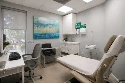 555 Biltmore Way Coral Gables FL 33134