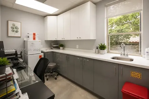 555 Biltmore Way Coral Gables FL 33134