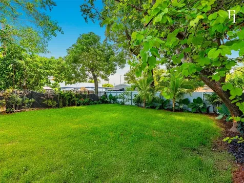 3228 NW 11th Avenue Miami FL 33127
