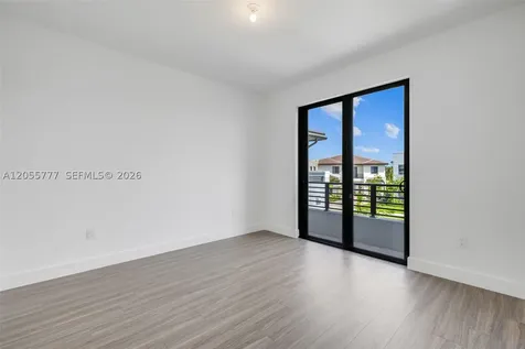 19670 NE 14th Court Miami FL 33179