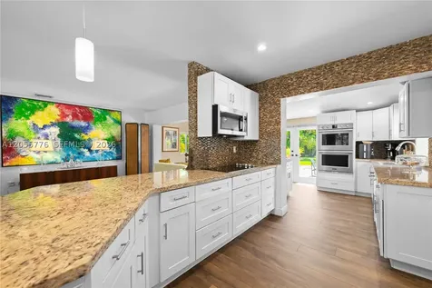 12900 SW 82nd Place Pinecrest FL 33156