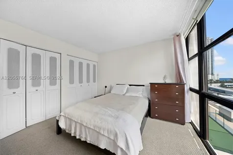 16919 N Bay Road Sunny Isles Beach FL 33160