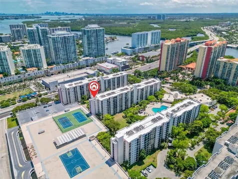 16919 N Bay Road Sunny Isles Beach FL 33160