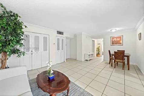 16919 N Bay Road Sunny Isles Beach FL 33160