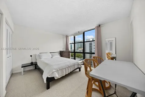 16919 N Bay Road Sunny Isles Beach FL 33160