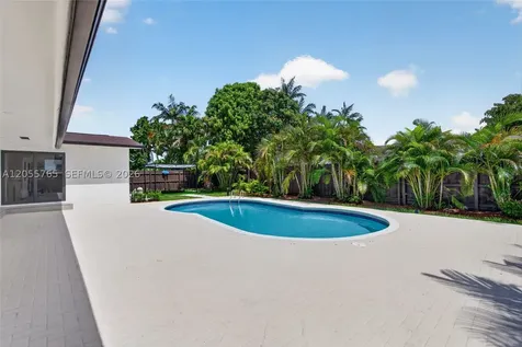 1890 NE 211th Terrace Miami FL 33179