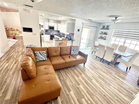 18701 Wentworth Drive Hialeah FL 33015