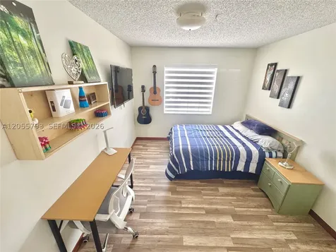 18701 Wentworth Drive Hialeah FL 33015
