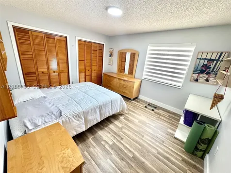 18701 Wentworth Drive Hialeah FL 33015