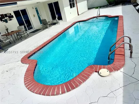 18701 Wentworth Drive Hialeah FL 33015