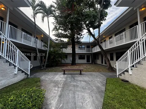 1525 NE 135th Street North Miami FL 33161