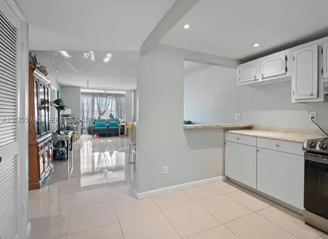 8600 Sunrise Lakes Boulevard Sunrise FL 33322