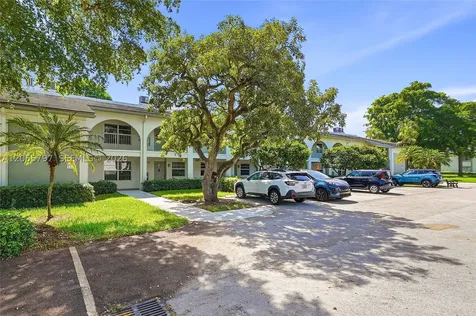 1105 Bahama Bend Coconut Creek FL 33066