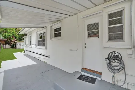 2920 SW 3rd Street Miami FL 33135