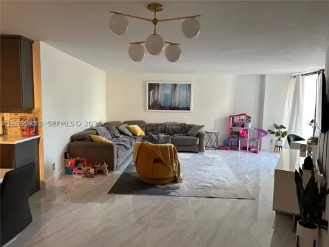 800 Parkview Drive Hallandale Beach FL 33009