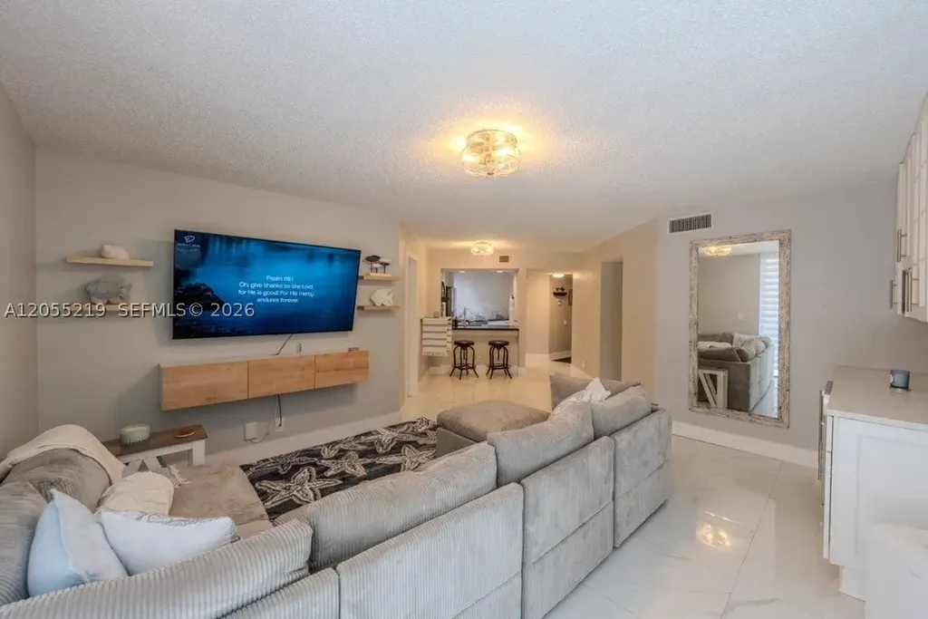 10451 W Broward Boulevard Plantation FL 33324