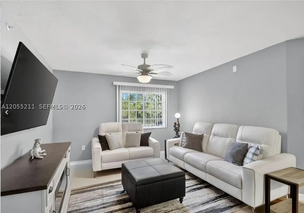 6769 Heritage Grande Boynton Beach FL 33437