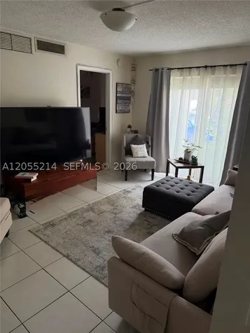 5328 NE 6th Avenue Oakland Park FL 33334