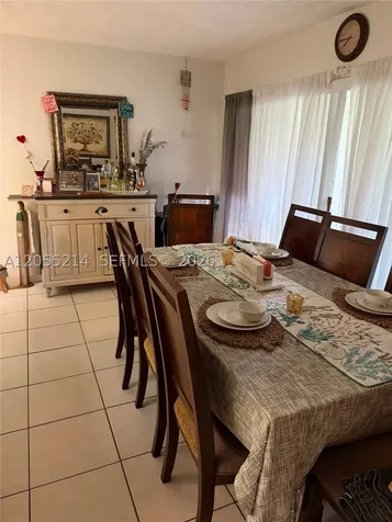 5328 NE 6th Avenue Oakland Park FL 33334
