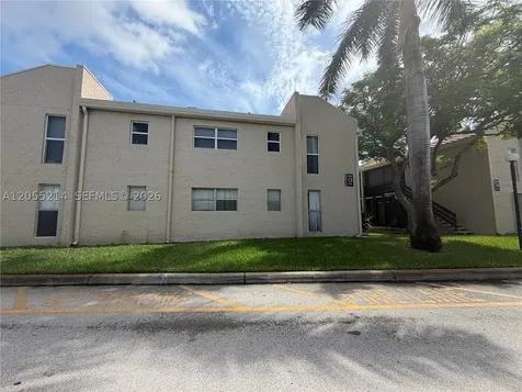 5328 NE 6th Avenue Oakland Park FL 33334