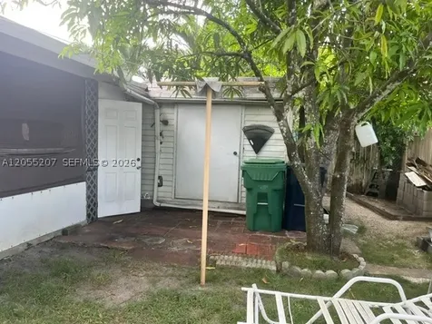 17861 SW 112th Place Miami FL 33157