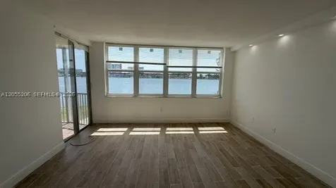 1660 NE 191st Street Miami FL 33179