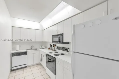 800 Claughton Island Drive Miami FL 33131