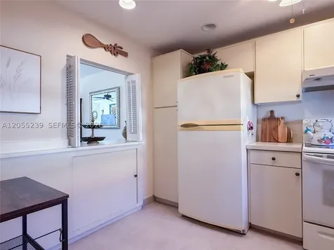 9420 S Hollybrook Lake Drive Pembroke Pines FL 33025