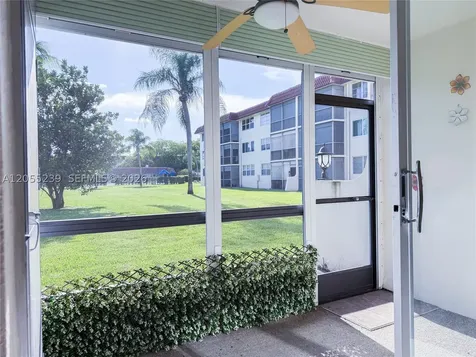 9420 S Hollybrook Lake Drive Pembroke Pines FL 33025
