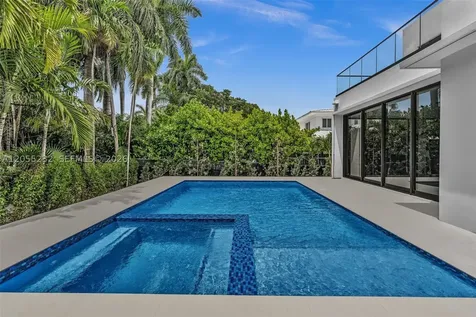 6020 Alton Road Miami Beach FL 33140