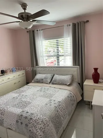 2570 W 67th Place Hialeah FL 33016