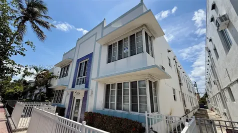 7334 Harding Avenue Miami Beach FL 33141