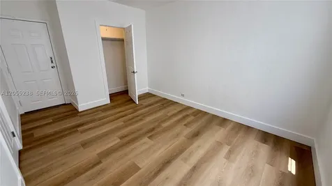 7334 Harding Avenue Miami Beach FL 33141