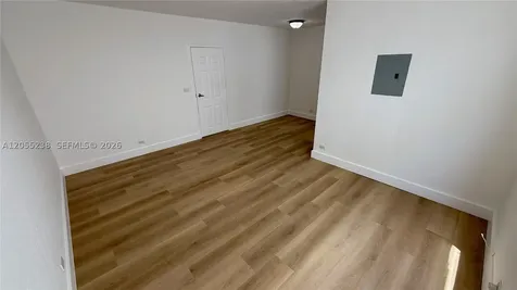 7334 Harding Avenue Miami Beach FL 33141