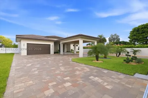 2880 SW 113 Avenue Miami FL 33165