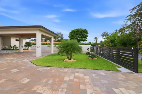 2880 SW 113 Avenue Miami FL 33165