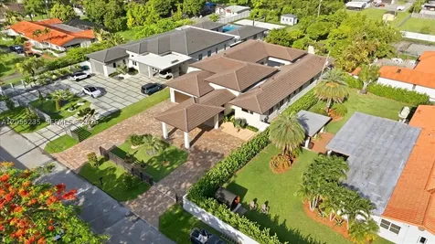 2880 SW 113 Avenue Miami FL 33165