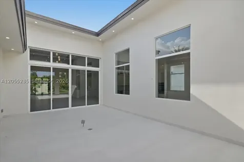 2880 SW 113 Avenue Miami FL 33165