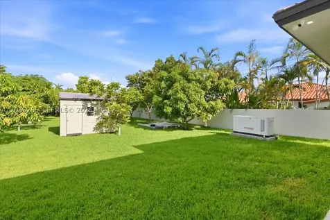2880 SW 113 Avenue Miami FL 33165