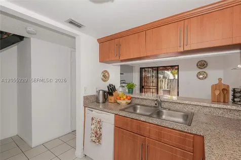1082 W 79th Street Hialeah FL 33014
