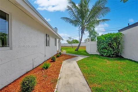 1215 NW 18th Avenue Delray Beach FL 33445
