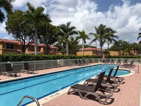 8423 S NW 138th Terrace Miami Lakes FL 33016