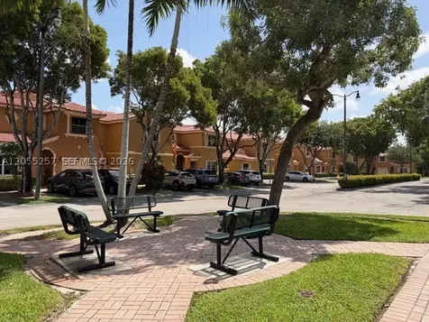 8423 S NW 138th Terrace Miami Lakes FL 33016