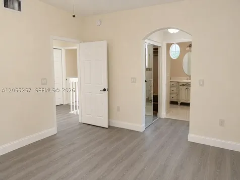 8423 S NW 138th Terrace Miami Lakes FL 33016